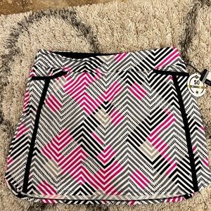 Golf Skort Tail Whit Label XL, brand new with tags